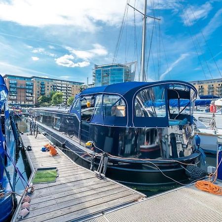 Luxurious Houseboat Near Canary Wharf In ロンドン エクステリア 写真